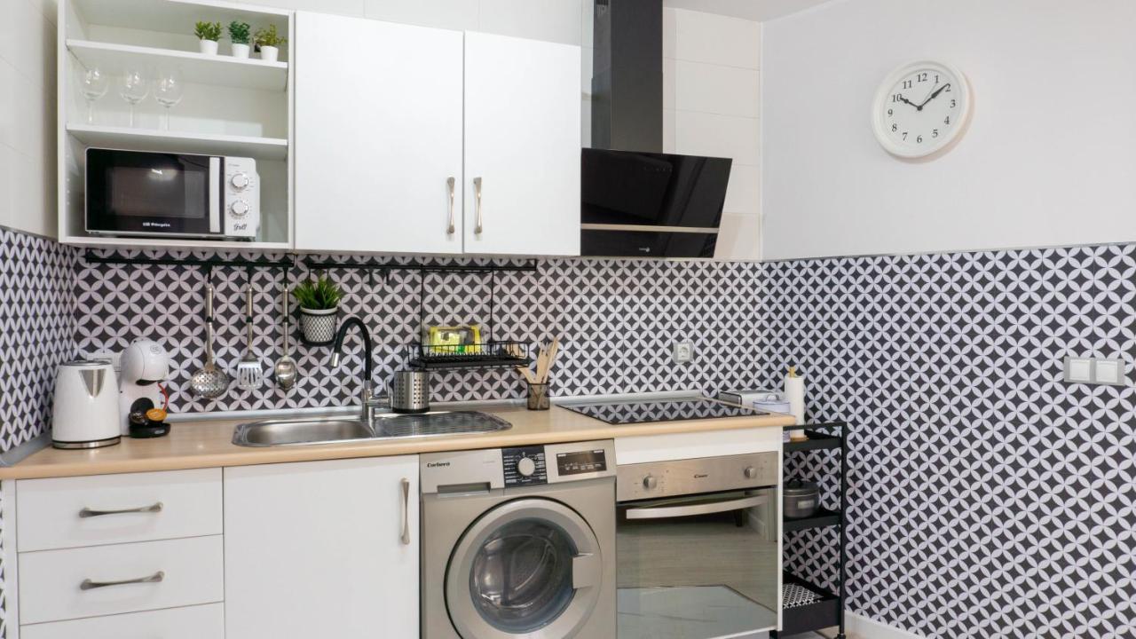 Apartment Dos Aceras Малага Екстериор снимка